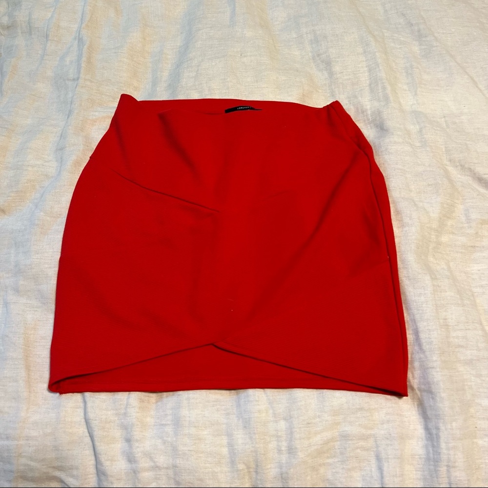 Red szM skirt 🥰